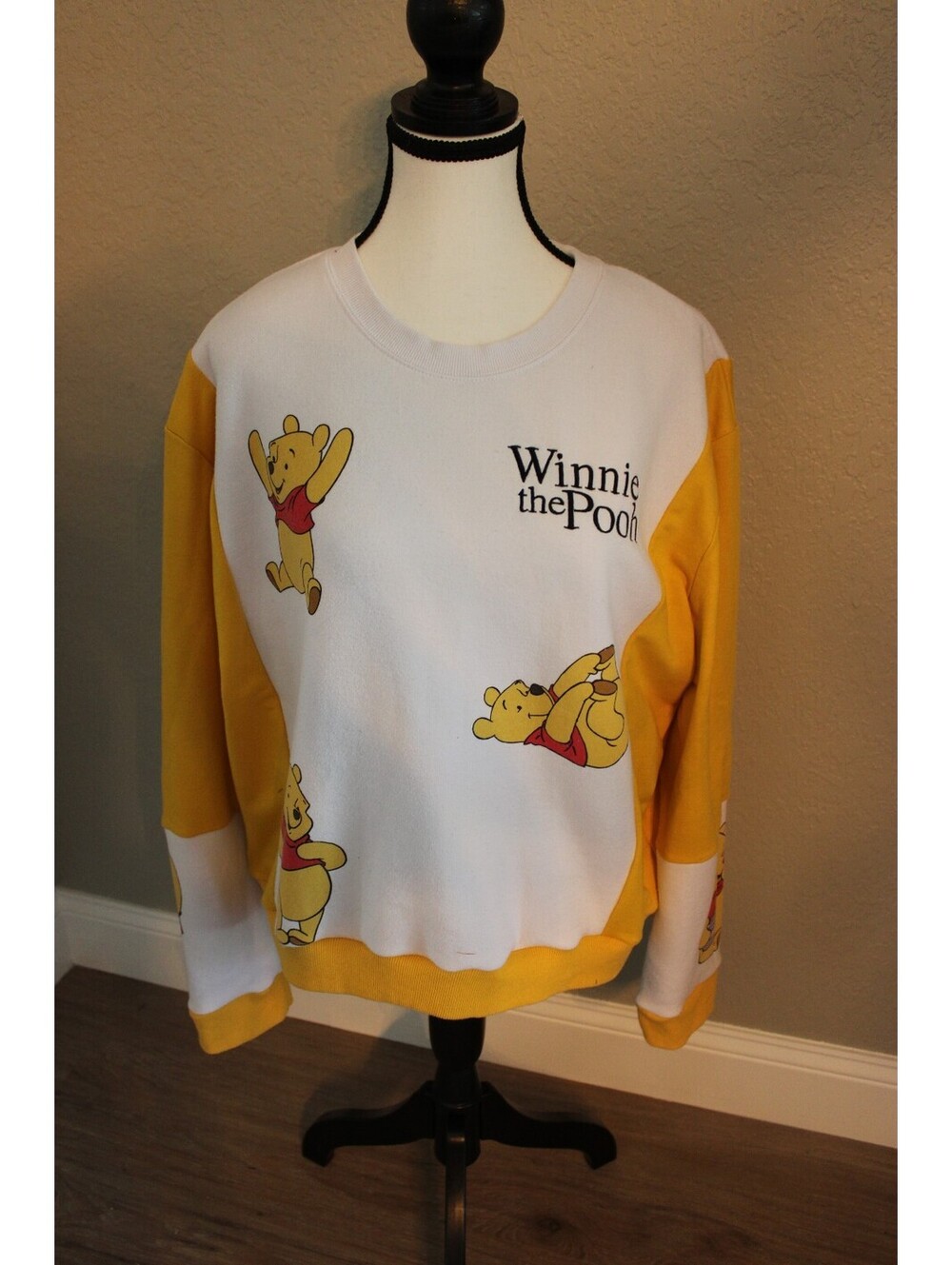 Winnie the Pooh Yellow and White Graphic Sweatshirt